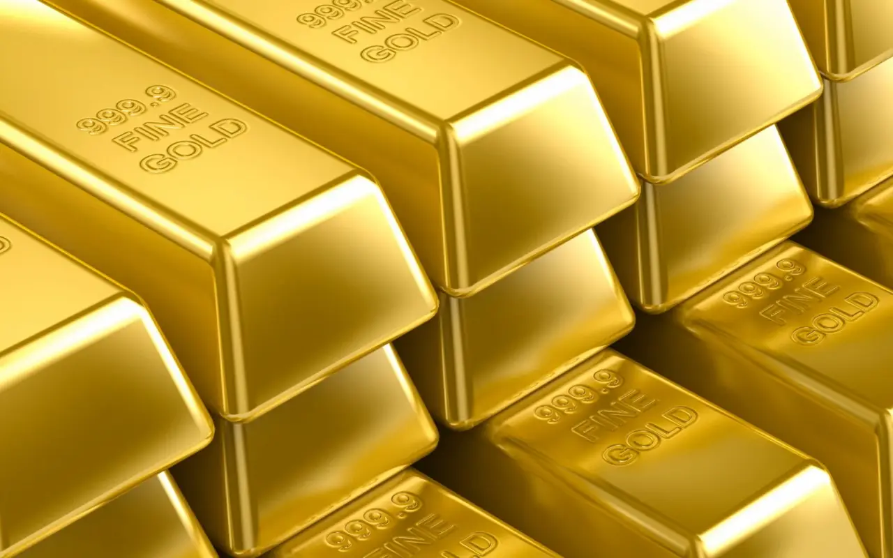 Hai un piccolo lingotto d’oro? Ecco quanto vale davvero oggi e se conviene venderlo