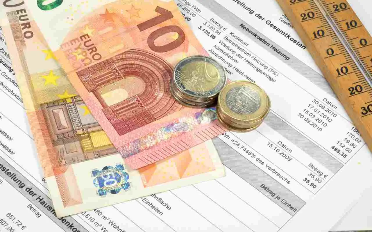 La verità nascosta sui centri assistenza bollette: quanto guadagnano sulle tue pratiche