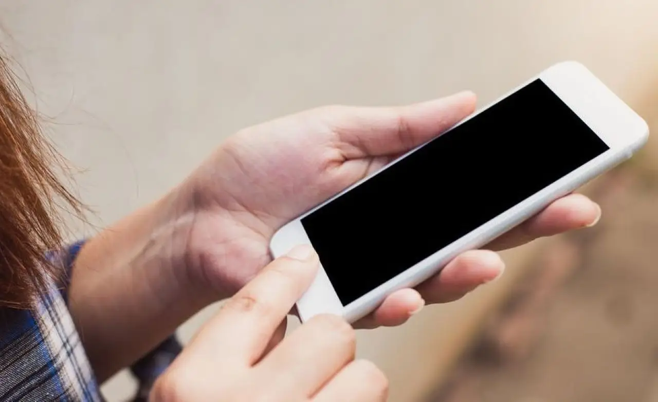 Ti ha chiamato un numero che inizia per 344? Ecco a chi appartiene davvero questo prefisso