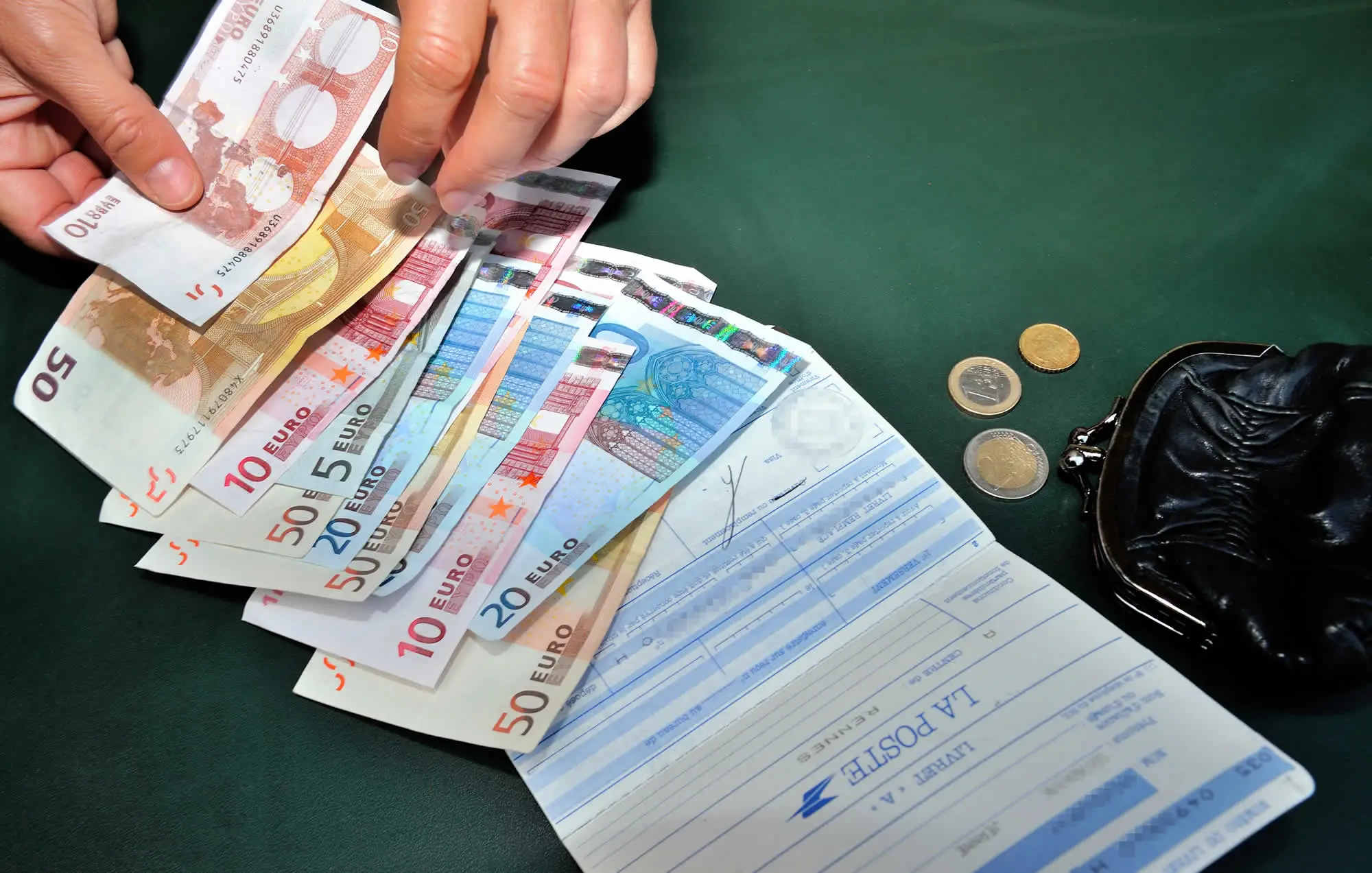 Non buttare via le cartelle IMU arretrate: ecco quando sono ormai prescritte e non devi pagarle