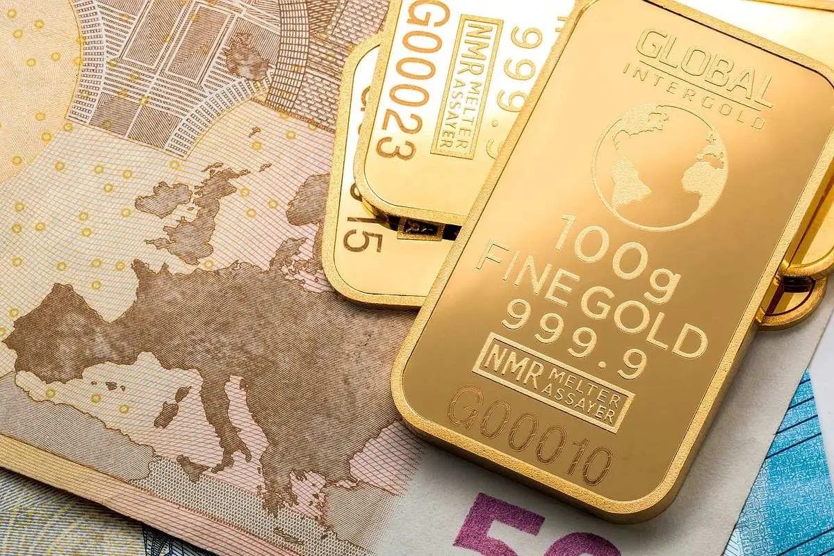 Non serve essere ricchi per comprare oro: ecco come investire in sicurezza anche con pochi soldi