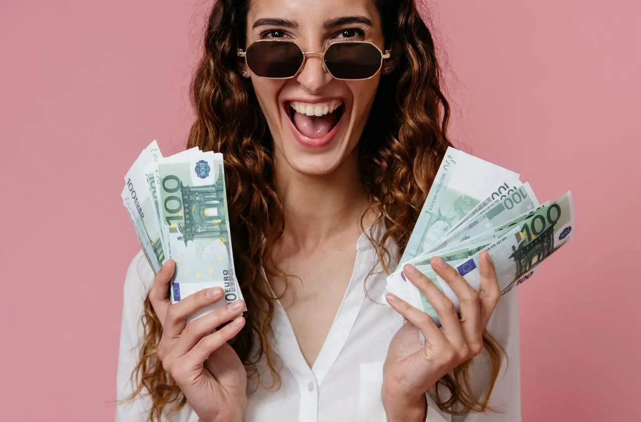 Quanti italiani hanno 300.000 euro? Ecco i dati reali sulla ricchezza della popolazione